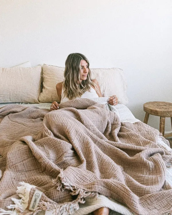 Senna Taupe - PARTY BLANKETâ¢ - Queen